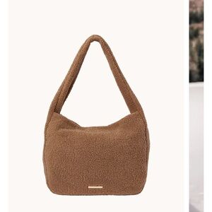 Poppy & Peonies | NWT Haul It Hobo in Camel Teddy | Apres Ski Collection